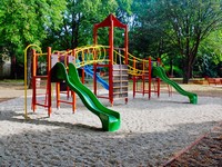 Bauverpflichtung für einen Kinderspielplatz bei Rechtsänderung