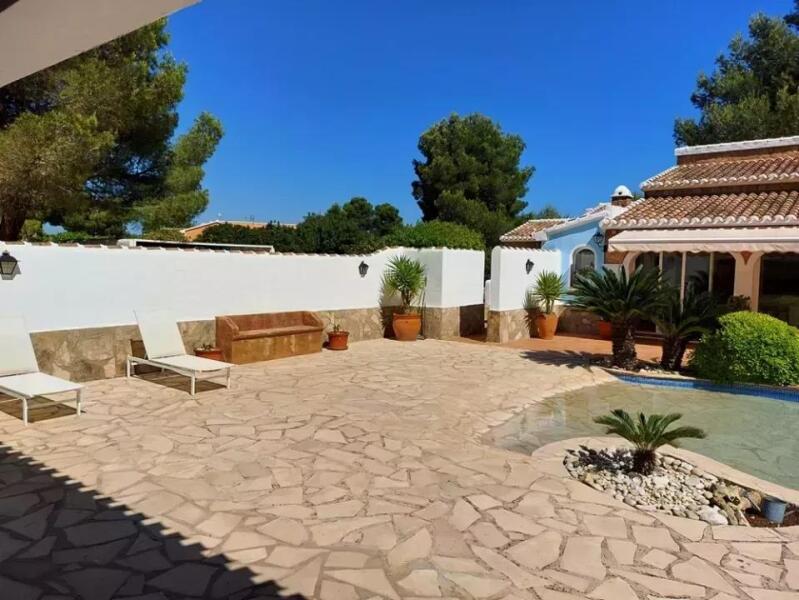 Denia Immobilie Villa im Grünen