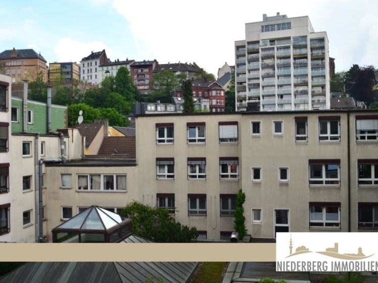 Helle 2 Zimmer mit Balkon und Ölbergblick zwischen Fußgängerzone und Laurentiusplatz!