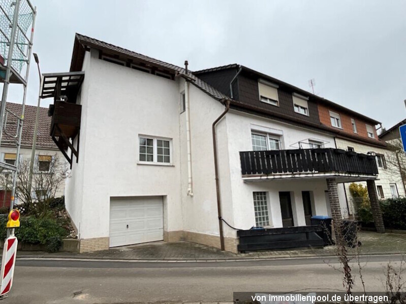 Einfamilienhaus mit Anbau