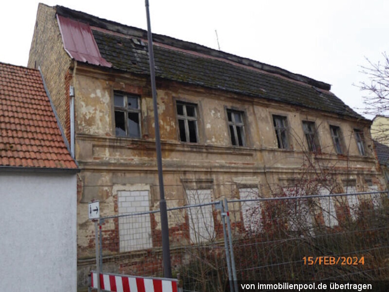 zwei Wohngebäude