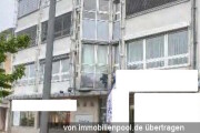 Gesch�äftshaus mit Ladeneinheit