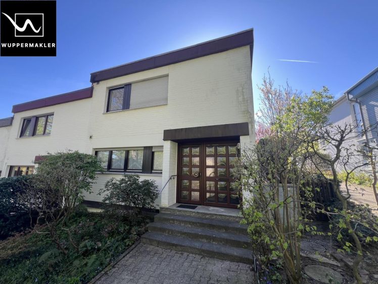 Reihenendhaus in gefragten Wohnquartier am Uellendahl...
