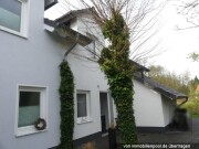 Zwangsversteigerung Doppelhaushälfte mit Fertigteil-Garage