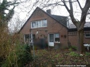 Zweifamilienhaus mit Nebenanlagen