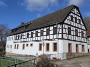 Riesiges Haus in Kohren-Sahlis - Gasthof, Pension oder Mehrfamilien
