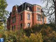 Objekt-Nr.: 5724 - Stilvolle freistehende Villa mit großem Grundstüc…