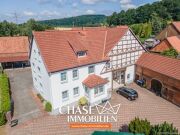 Historischer Resthof mit zwei Wohneinheiten, Scheune & Stallungen in…