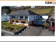 Ihr Platz in der Sonne – Geräumiges Haus mit herrlicher Aussicht