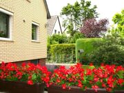 Provisionsfrei für den Käufer....!!! Zweifamilienhaus nebst großer Garage in ruhiger Lage ..... !!!