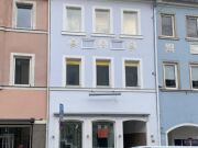 Ideale Kapitalanlage: vermietetes, teilsaniertes Wohn- & Geschäftsha…