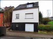 Einfamilienhaus mit Garage