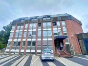 KLE!N - Provisionsfrei - Helle und freundliche Arbeitsatmosphäre