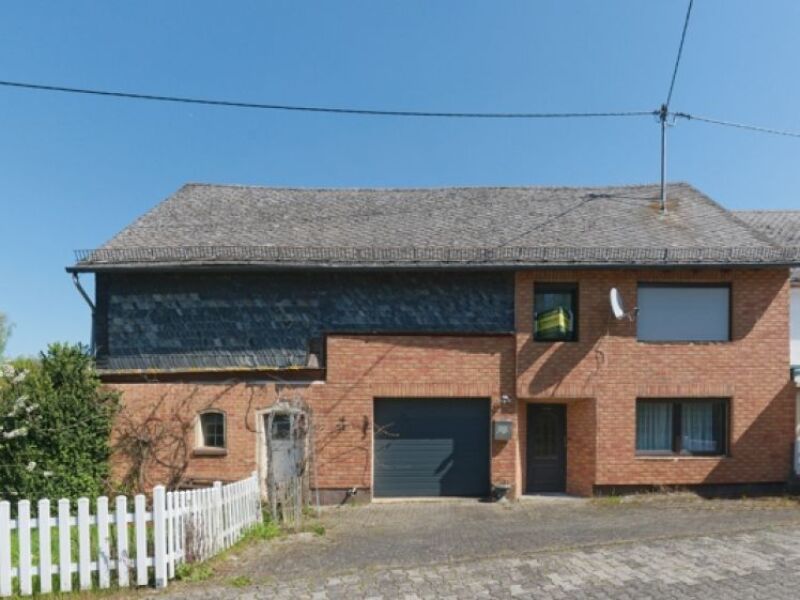 Handwerker-Traum! Sanierungsbedürftiges Bauernhaus mit Scheune & rie…
