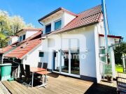 Modernes Familienglück nahe KfW 55-Standard mit Terrasse, Carport un…
