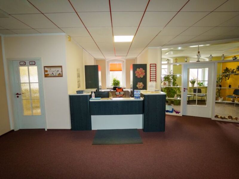 Voll ausgestattete Zahnarztpraxis | 225 m² | 50 % Mietrabatt im 1. J…