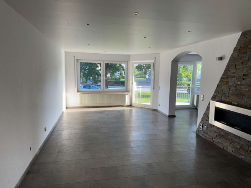 Helle, hochwertige 3-Zimmerwohnung mit Balkon