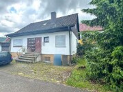 Einfamilienhaus mit Garage