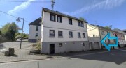 Wohnhaus mit Garage
