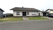 Einfamilienhaus mit Garage