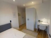 ***nur noch 1 Zimmer übrig***OBERSENDLING (München) - möblierte WG-Z…