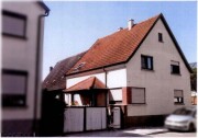 Einfamilienhaus mit Scheune und Schopfgebäude