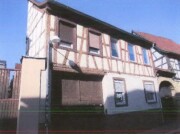 Zweifamilienhaus mit Nebengebäude/Scheune und Garage