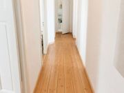 Perfekte Lage in Wilmersdorf: Sonniger Balkon, Aufzug und Altbau-Cha…
