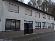 Wohn- und Geschäftshaus