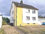 Dreifamilienhaus mit Garage