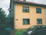 zwei Eigentumswohnungen mit Balkon