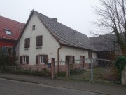Wohnhaus mit Schopf