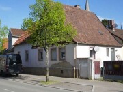 Einfamilienhaus mit Scheune