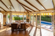 Prächtige freistehende Villa mit 3 Schlafzimmern, 4 Bädern, Fitnessr…