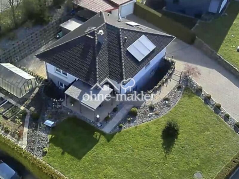 Modernes Einfamilienhaus / Bungalow mit großem Garten und viel Platz…