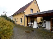 Einfamilienhaus mit Carport