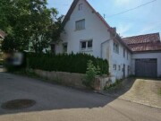 Wohnhaus mit Scheune/Garage