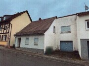 Einfamilienhaus mit Garage