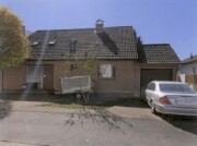 Einfamilienhaus mit Garage