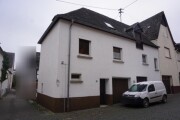 Ein-/Zweifamilienhaus