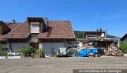 Doppelhaushälfte mit Carport