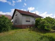 Einfamilienhaus mit Garten und Garage in Burkardroth-Oehrberg