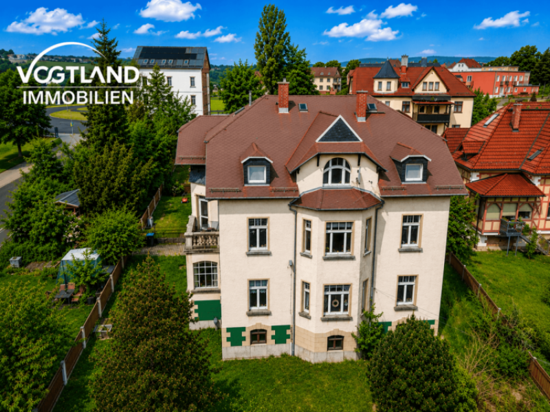 Stilvolle Stadtvilla mit Weitblick – Wohnen in begehrter Villenlage