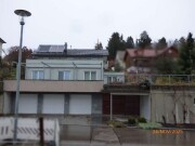 Einfamilienhaus mit Garagengebäude