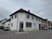 Wohn- und Geschäftshaus
