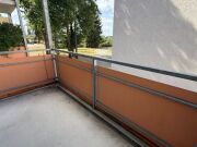 Wohnen am Heimgarten - Blick auf Gartenanlag - Bad mit Fenster