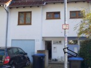 Reihenmittelhaus mit Garage
