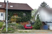 Doppelhaushälfte mit Garage