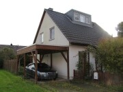 Einfamilienhaus mit Carport
