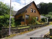 Einfamilienhaus mit Garage